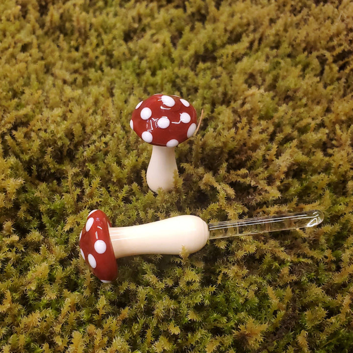 Glass Mushroom Plant Buddy - Amanita Muscaria