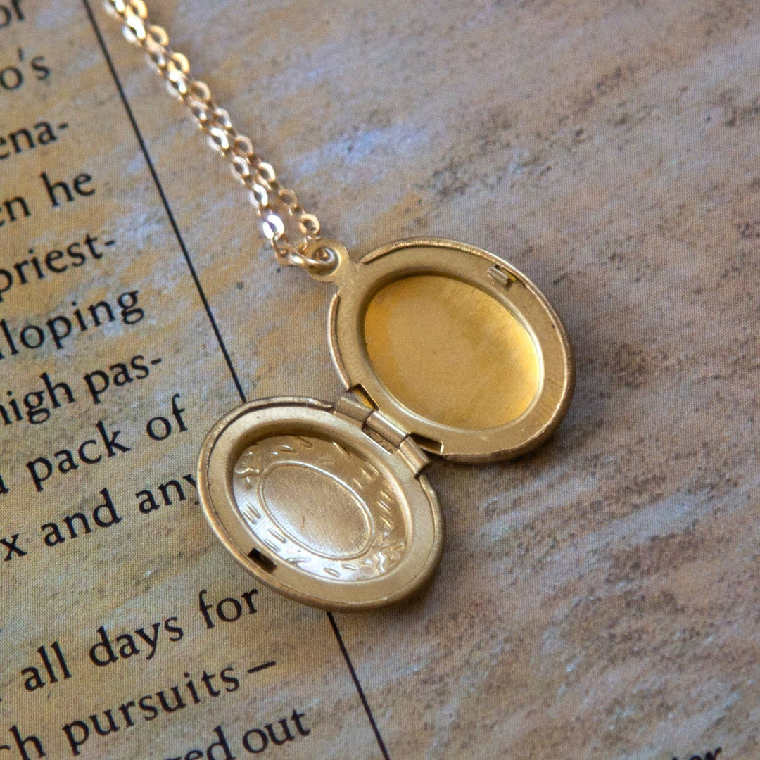 Vintage Medium Oval Locket Necklace