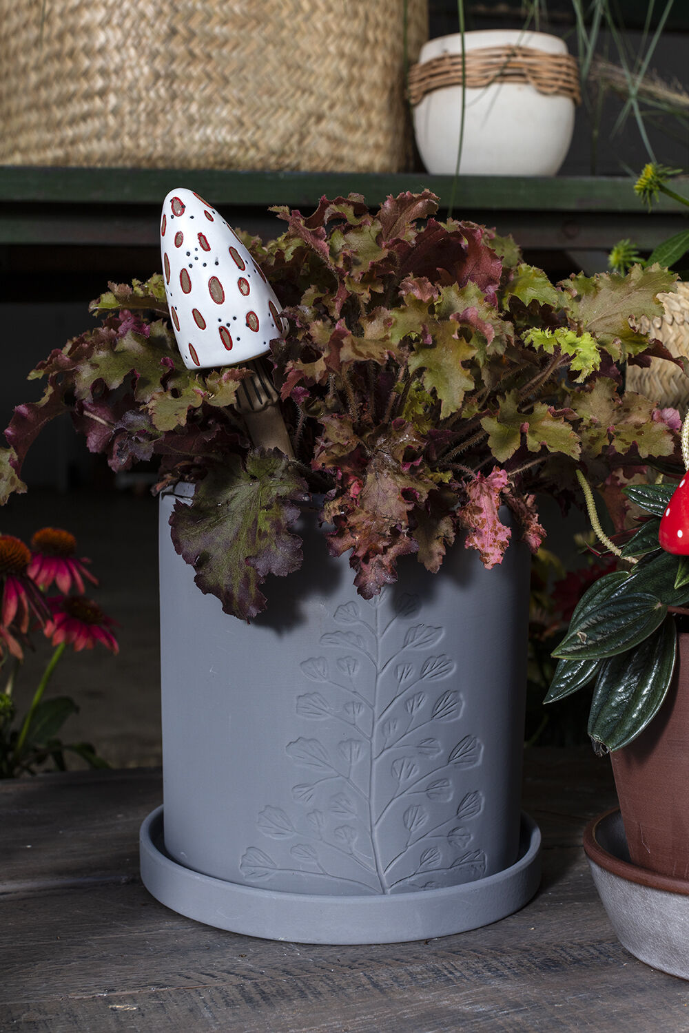 Spore Plant Stick - White