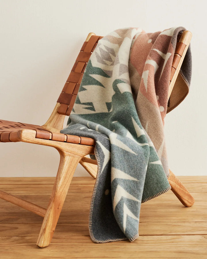 Pendleton Agate Beach Throw - Grey Multi