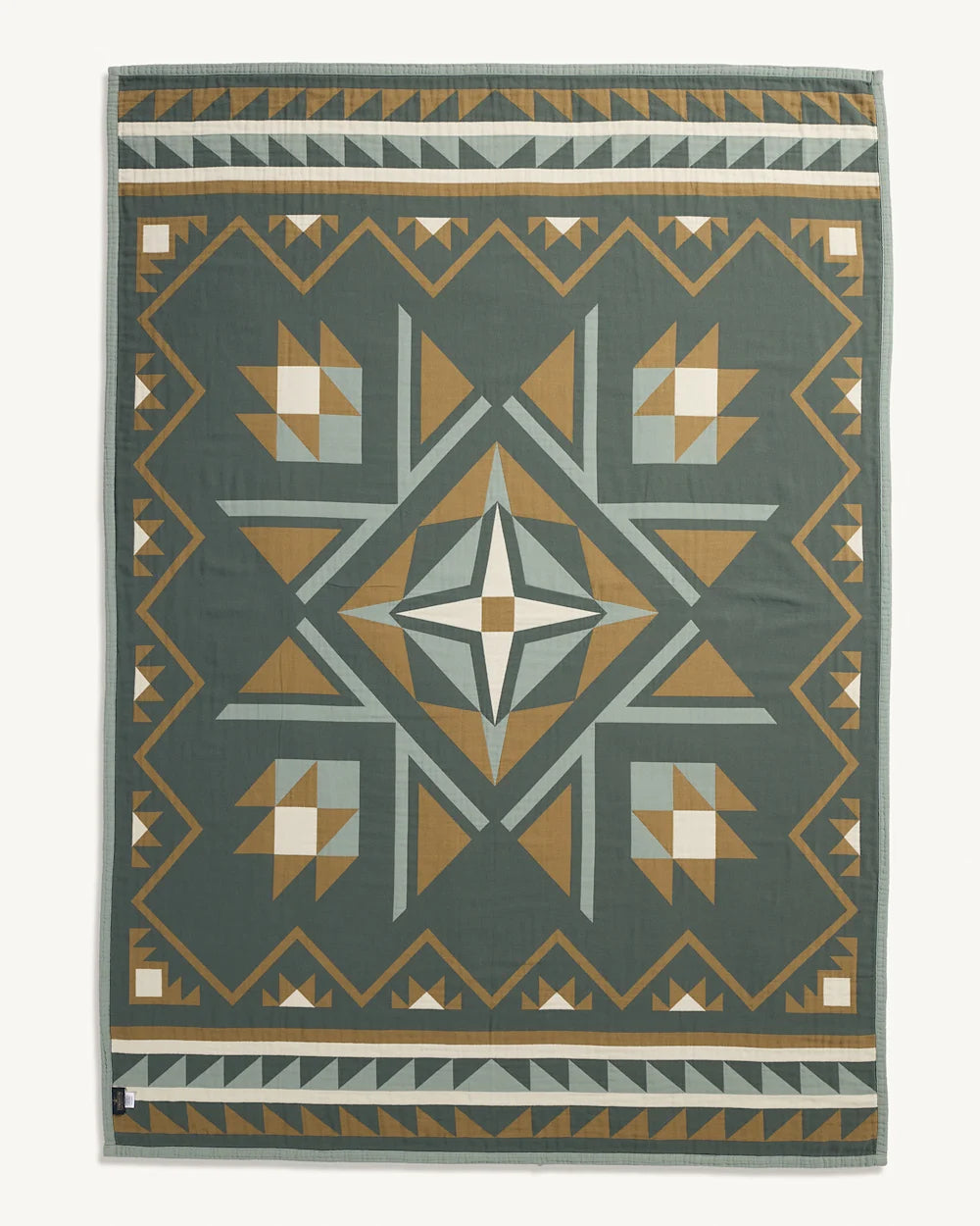 Quilted Star Matelassé Coverlet - Shale