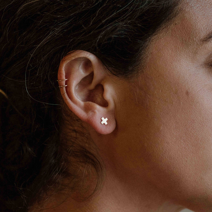 Minimalist x Studs - Sterling/Gold