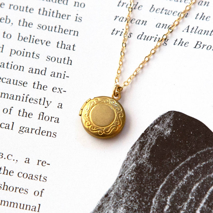 Vintage Mini Round Locket Necklace