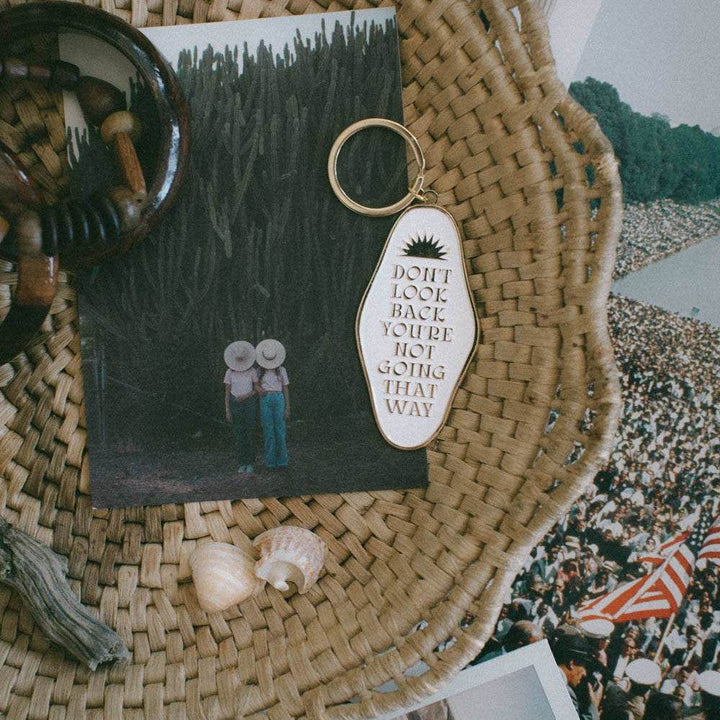 Don't Look Back Keychain - BUNKHAUS