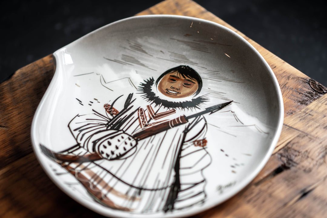 Sascha Brastoff Alaska Series Serving Plate - Inuit - BUNKHAUS