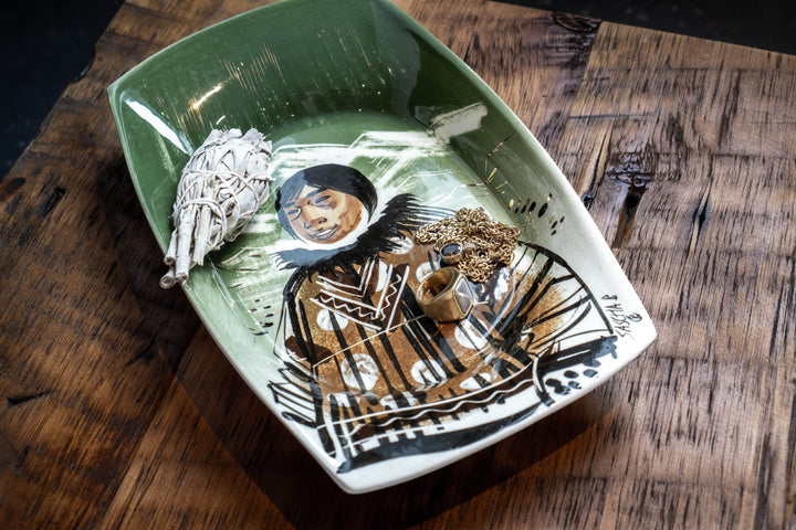 Sascha Brastoff Alaska Series Dish - Inuit - BUNKHAUS