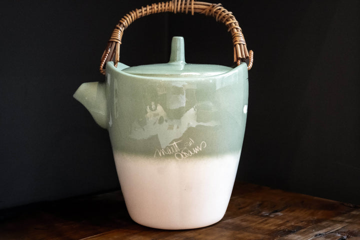 Matthew Adams Alaska Series Kettle - Polar Bear - BUNKHAUS