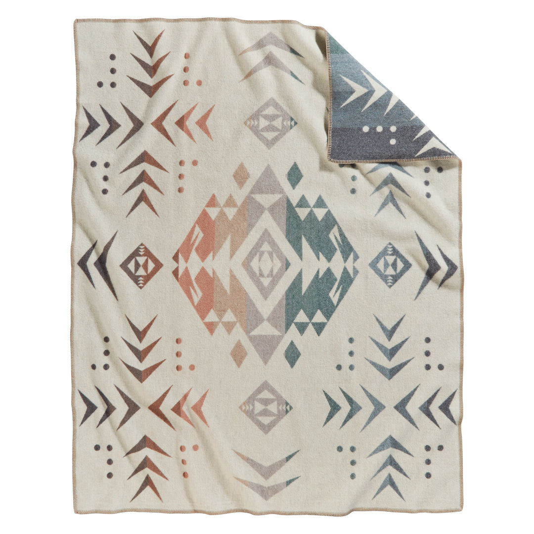 Pendleton Agate Beach Throw - Grey Multi