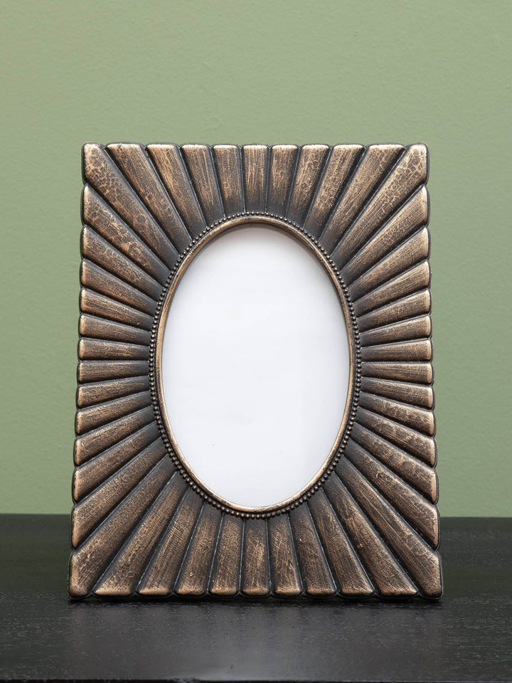 Oval Photo Frame - BUNKHAUS
